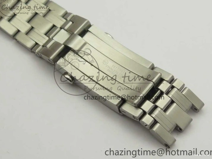 0424 Seamaster 300M Chronometer SS “007” Limited Edition OMF 1:1 Best Edition on SS Bracelet A2824 (Black Balance Wheel) V Seasonal 7952